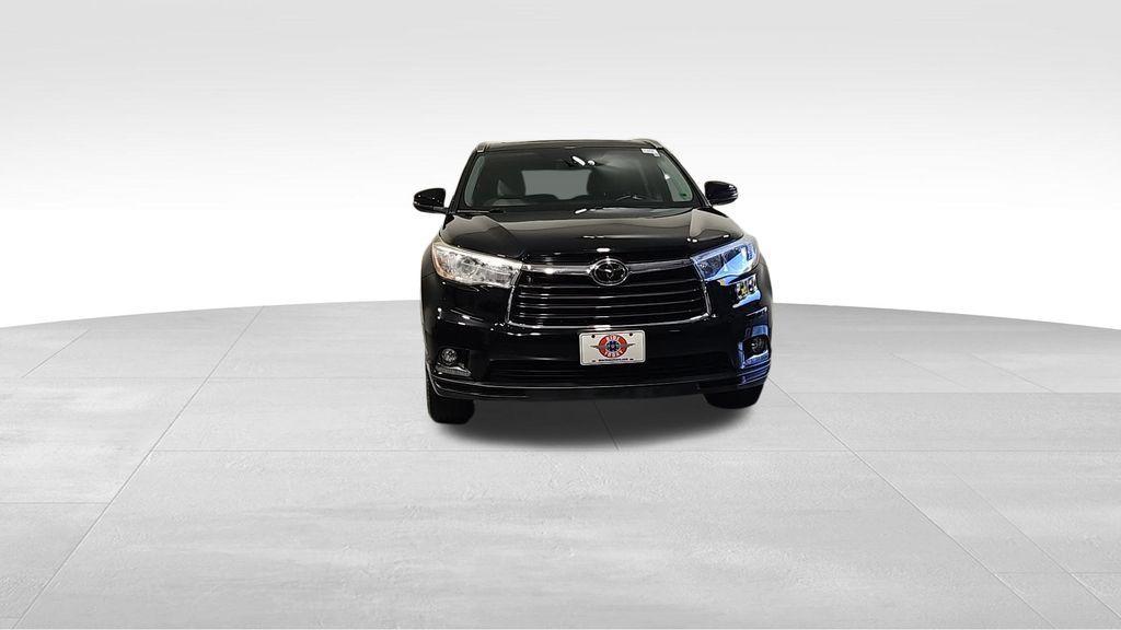 used 2014 Toyota Highlander car, priced at $23,968