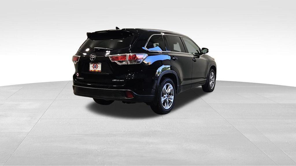 used 2014 Toyota Highlander car, priced at $23,968