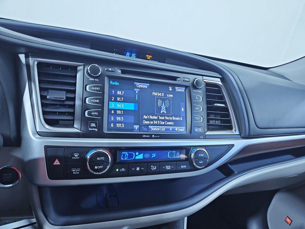 used 2014 Toyota Highlander car, priced at $23,968