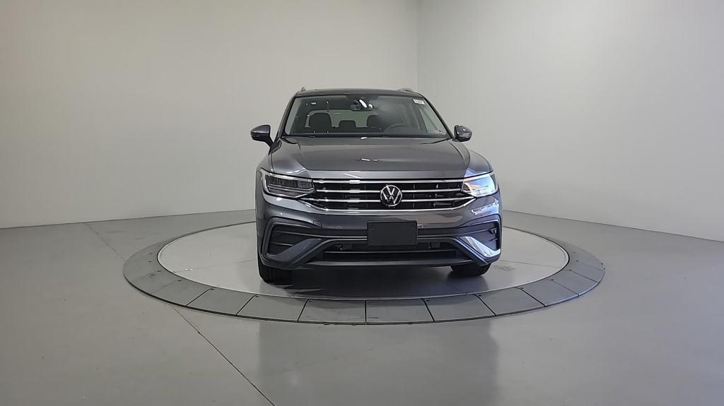 new 2024 Volkswagen Tiguan car, priced at $33,546