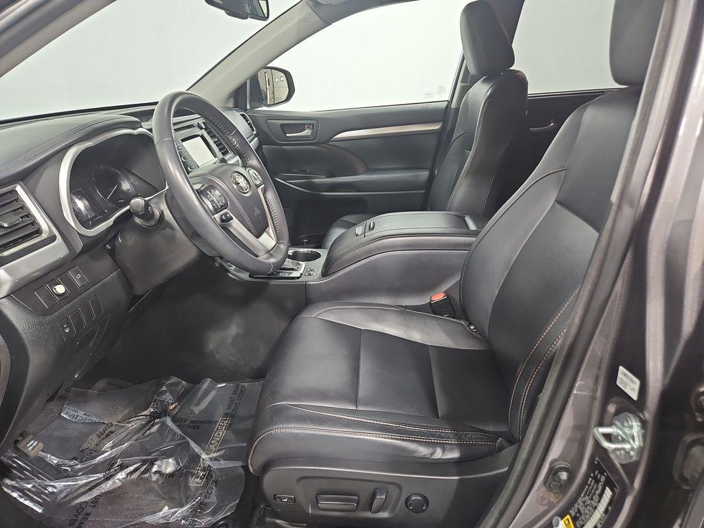 used 2014 Toyota Highlander car, priced at $21,105