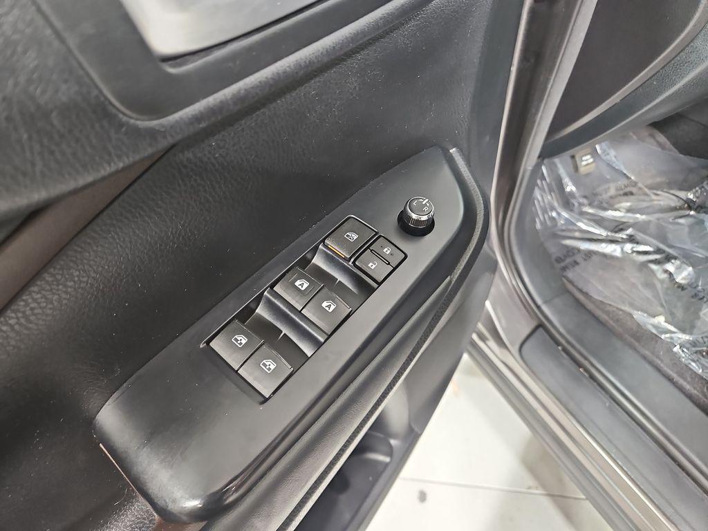 used 2014 Toyota Highlander car, priced at $21,105