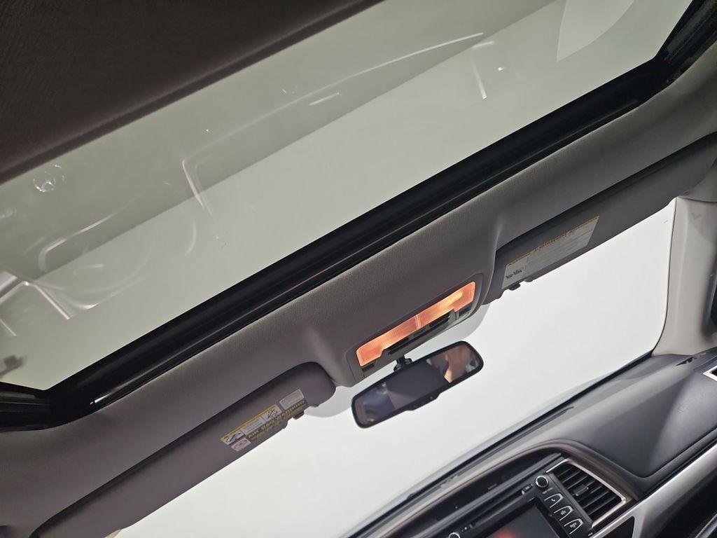 used 2014 Toyota Highlander car, priced at $21,105