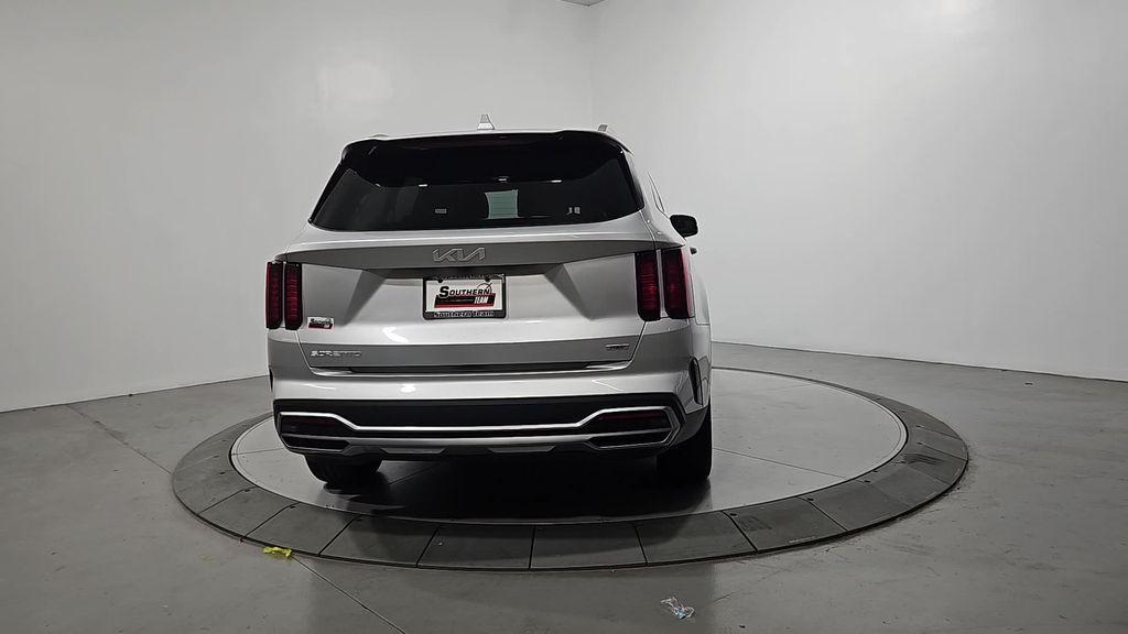 used 2023 Kia Sorento Hybrid car, priced at $34,365