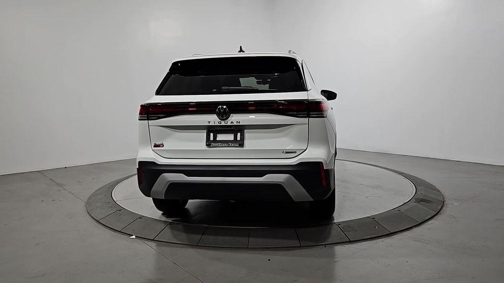 new 2026 Volkswagen Tiguan car, priced at $33,053