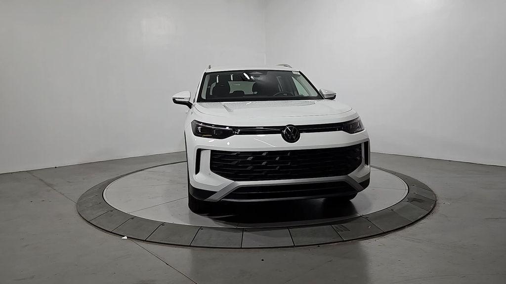 new 2026 Volkswagen Tiguan car, priced at $33,053