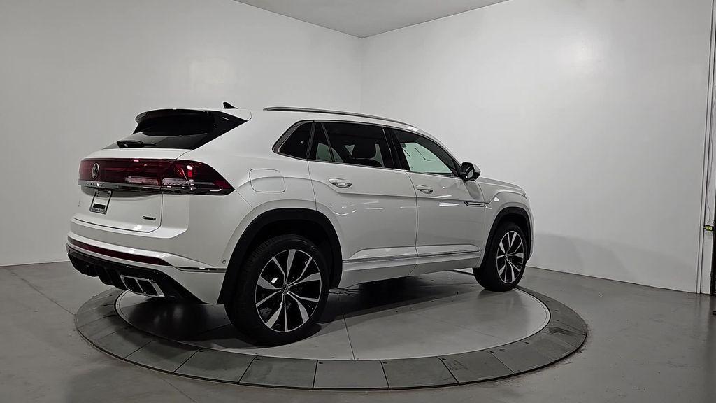 new 2025 Volkswagen Atlas Cross Sport car, priced at $50,159