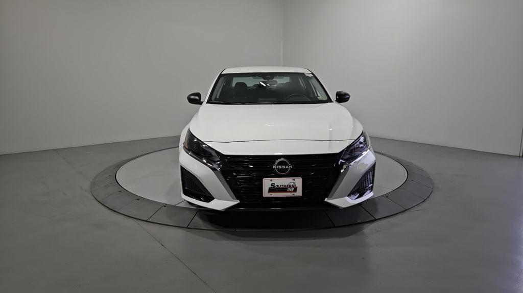 new 2025 Nissan Altima car, priced at $25,478