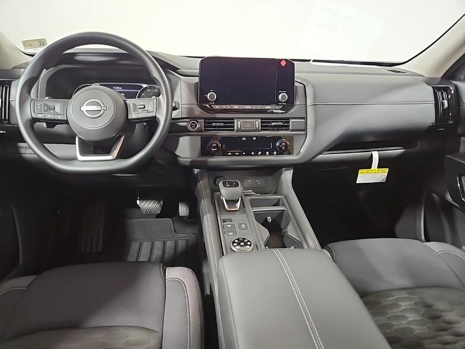 new 2024 Nissan Pathfinder car, priced at $35,096