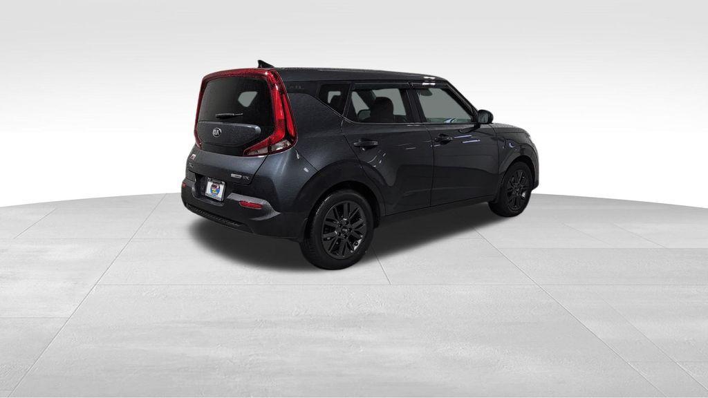 used 2021 Kia Soul car, priced at $17,174