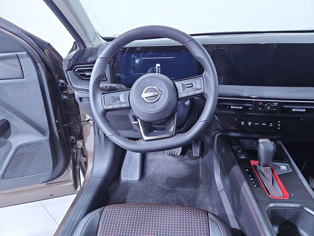 new 2025 Nissan Kicks car, priced at $28,118