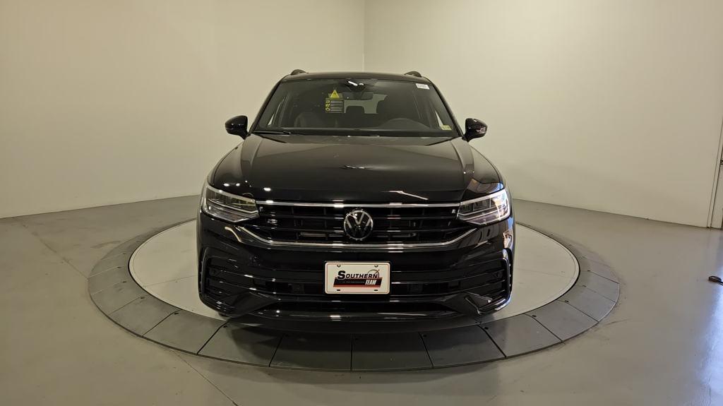 new 2024 Volkswagen Tiguan car, priced at $34,799