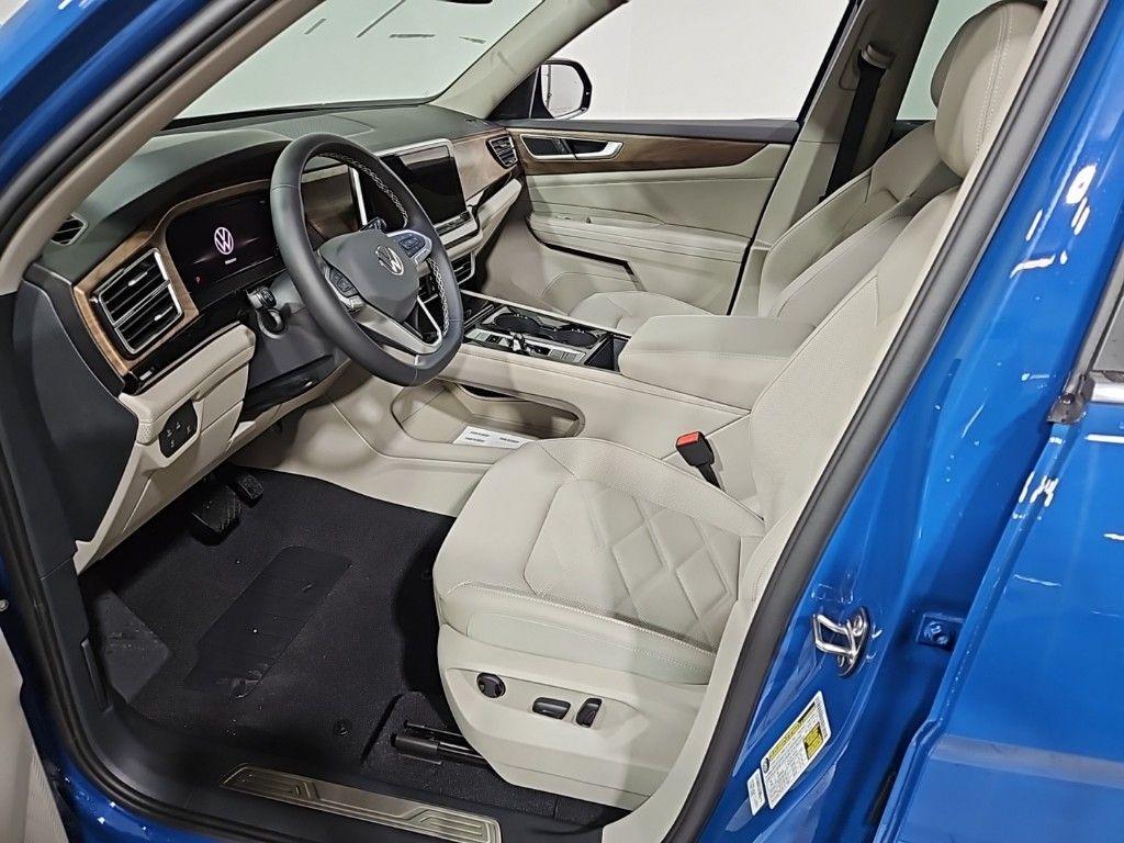 new 2025 Volkswagen Atlas car, priced at $42,704