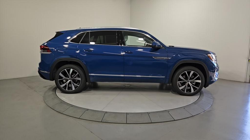 new 2025 Volkswagen Atlas Cross Sport car, priced at $49,025