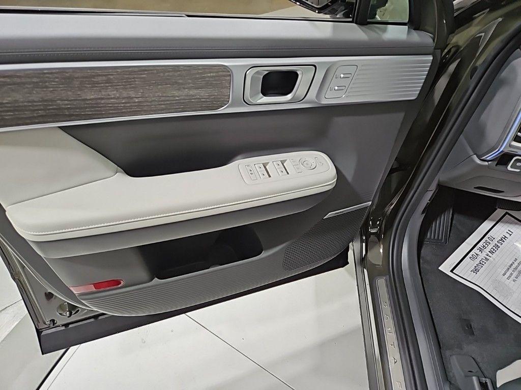 new 2025 Hyundai Santa Fe car, priced at $46,558