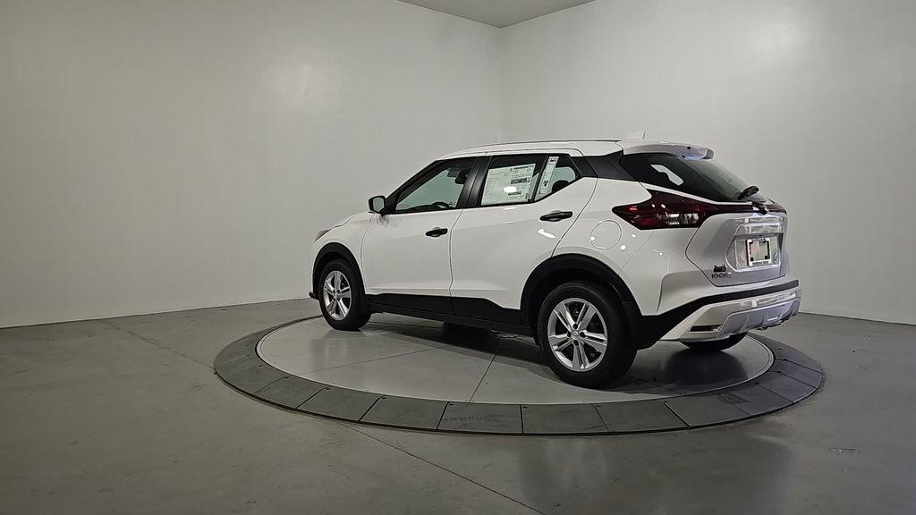new 2025 Nissan Kicks Play car, priced at $21,479