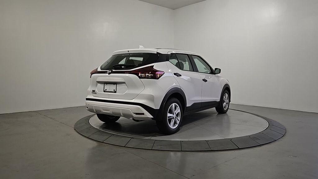 new 2025 Nissan Kicks Play car, priced at $21,479