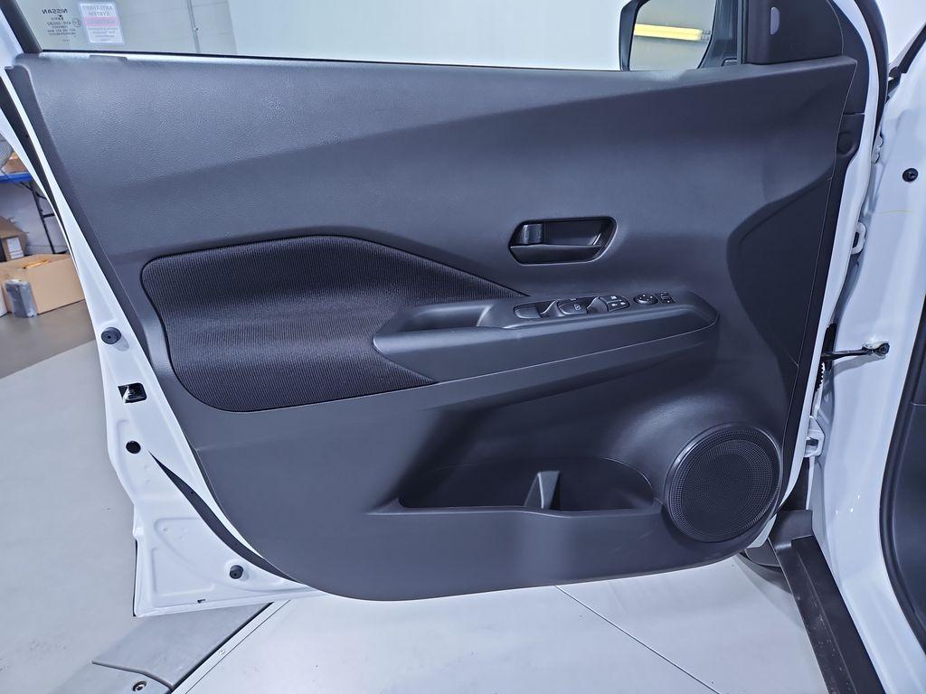 new 2025 Nissan Kicks Play car, priced at $21,479