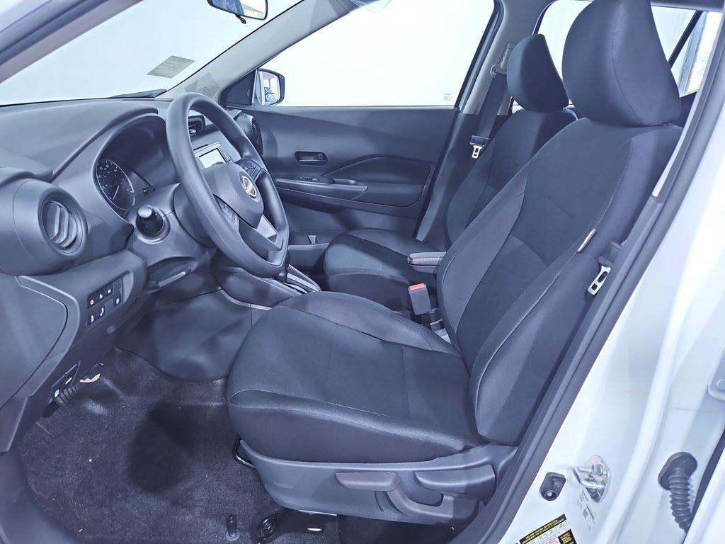 new 2025 Nissan Kicks Play car, priced at $21,479