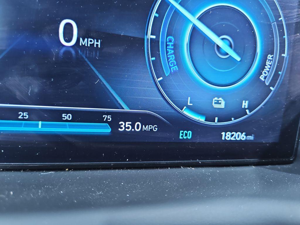 used 2024 Hyundai TUCSON Hybrid car, priced at $33,140