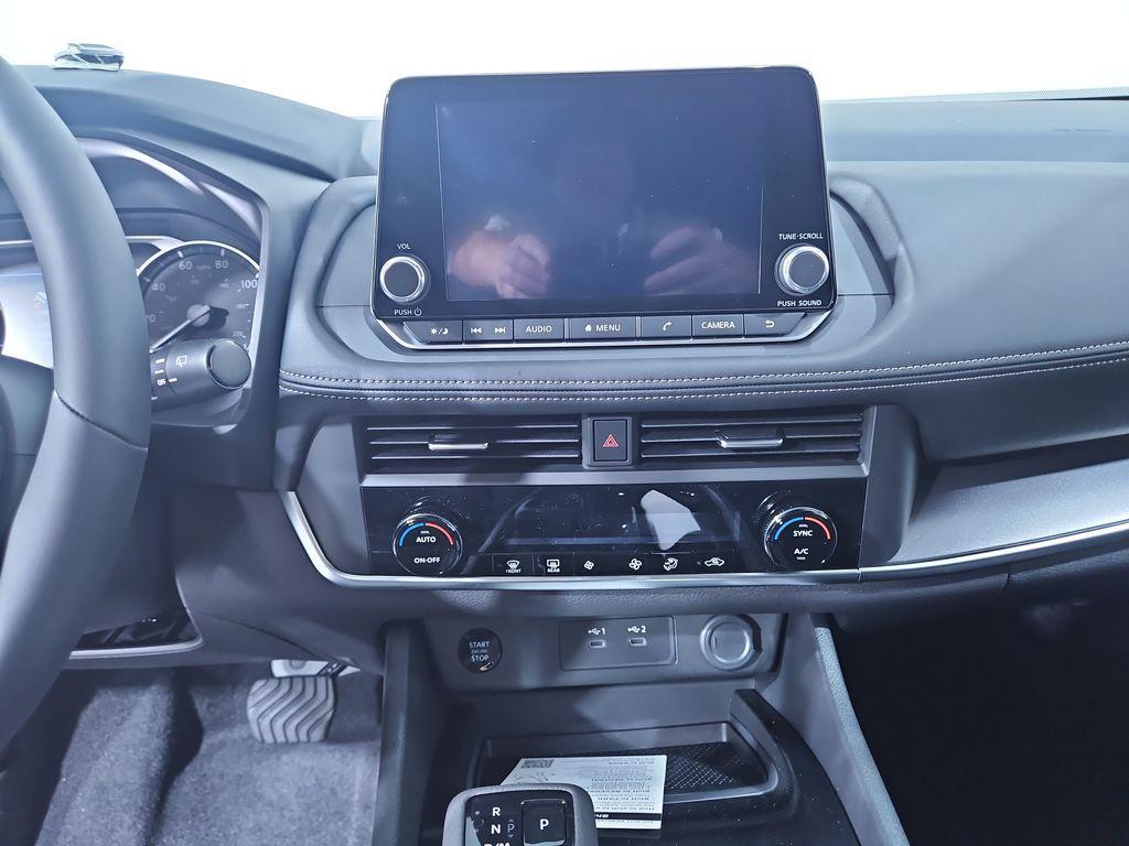 new 2025 Nissan Rogue car, priced at $30,562