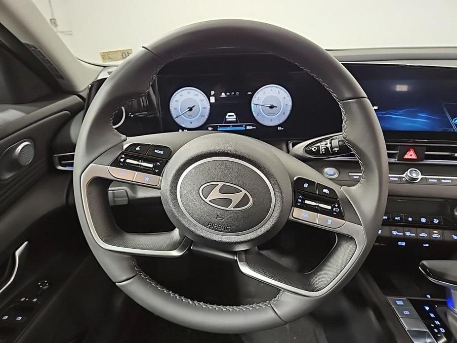 new 2025 Hyundai Elantra car, priced at $25,734