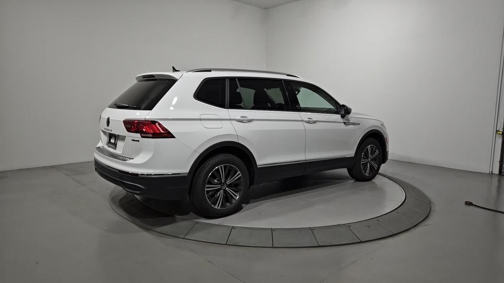 new 2024 Volkswagen Tiguan car, priced at $32,276