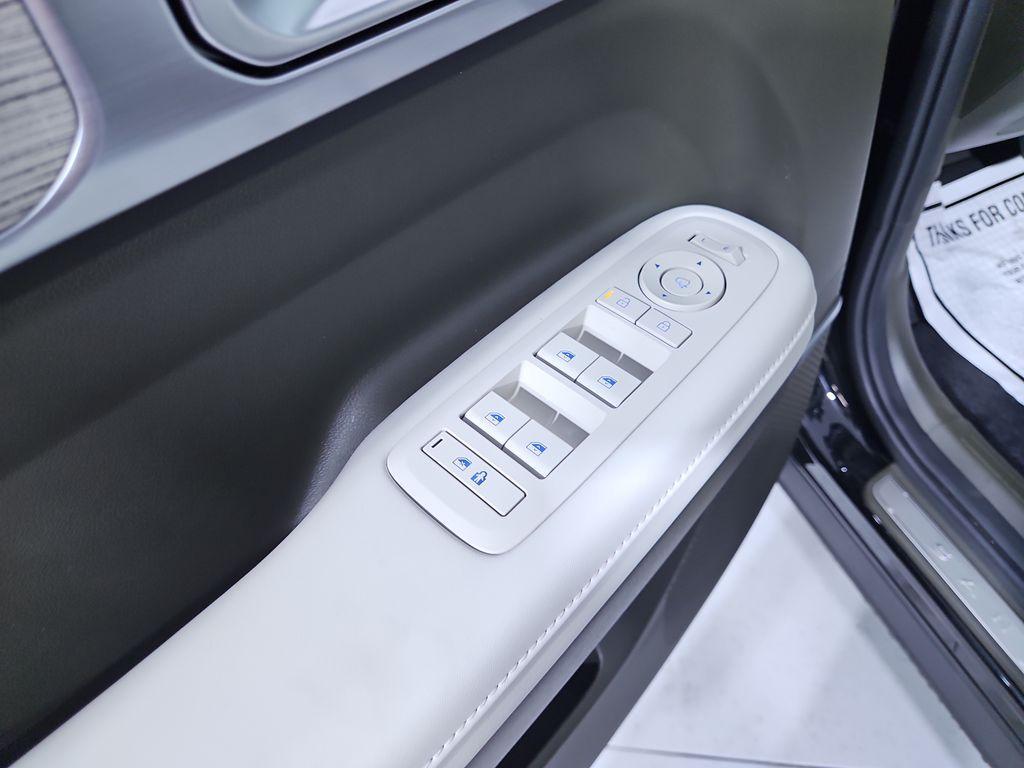 new 2025 Hyundai Santa Fe car, priced at $45,542