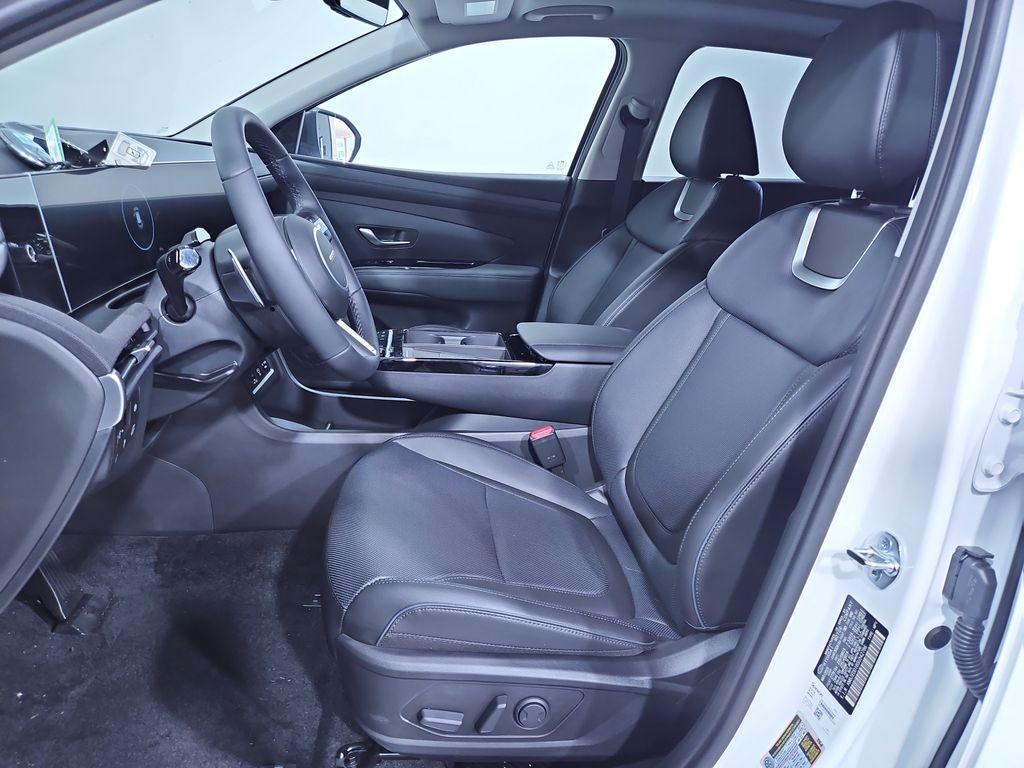 new 2025 Hyundai TUCSON Hybrid car, priced at $41,357