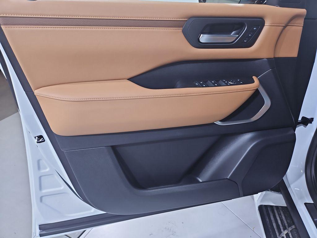 new 2025 Nissan Armada car, priced at $83,477