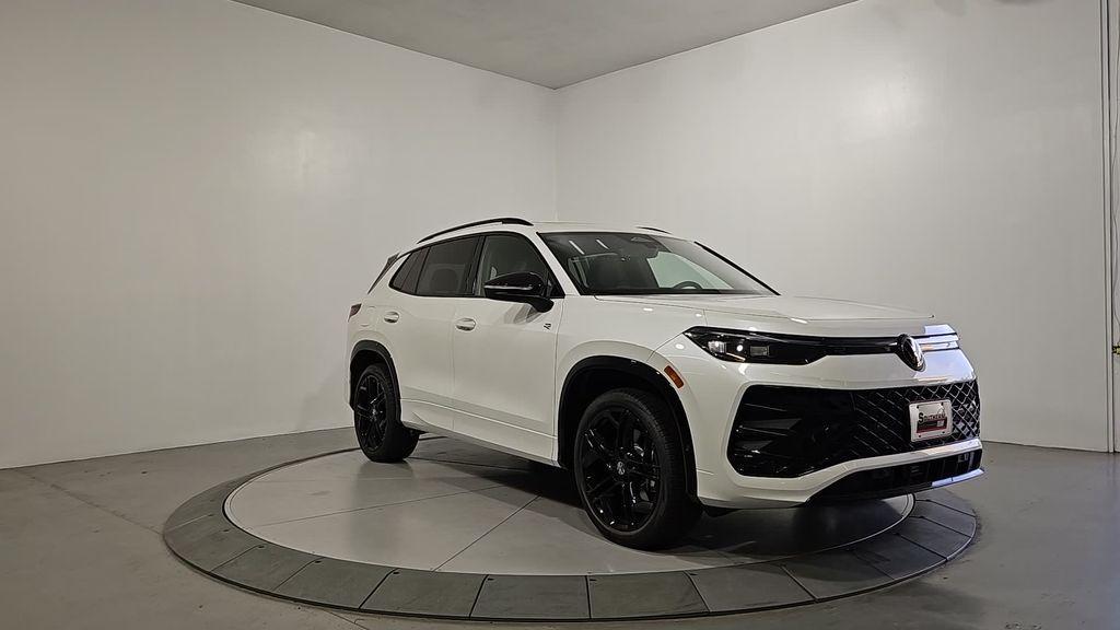 new 2025 Volkswagen Tiguan car, priced at $37,832