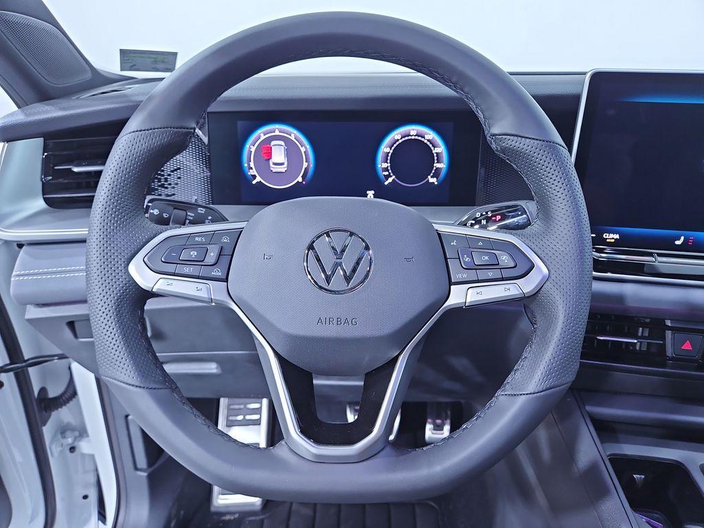 new 2025 Volkswagen Tiguan car, priced at $37,832