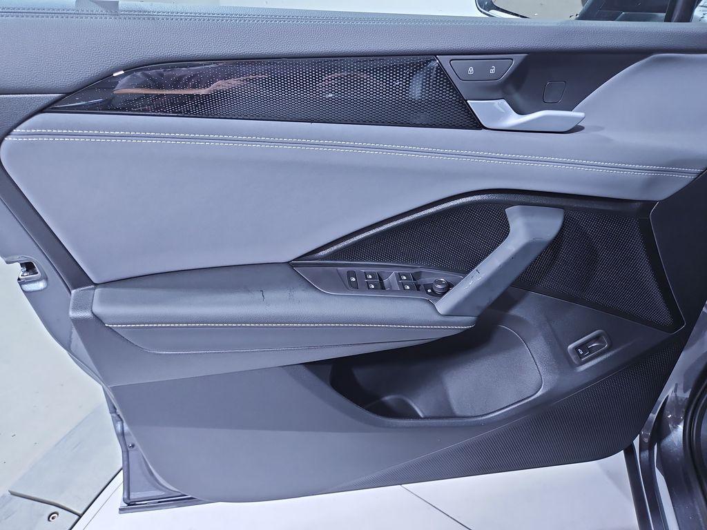 new 2025 Volkswagen Tiguan car, priced at $37,395