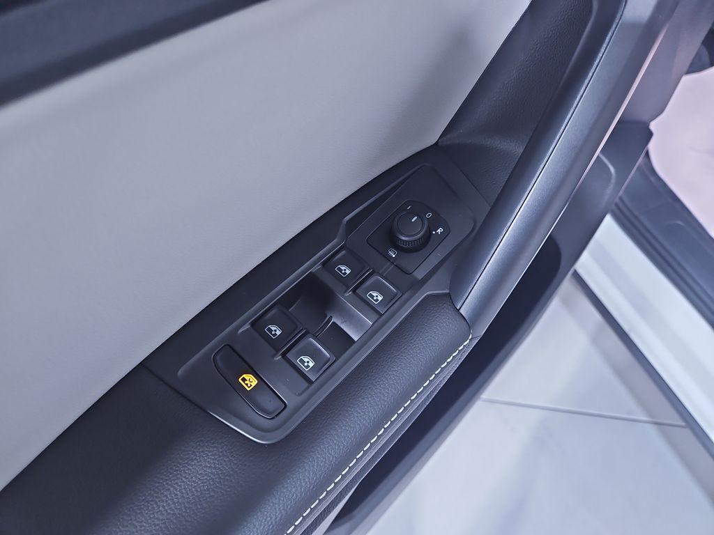 used 2024 Volkswagen Tiguan car, priced at $26,174