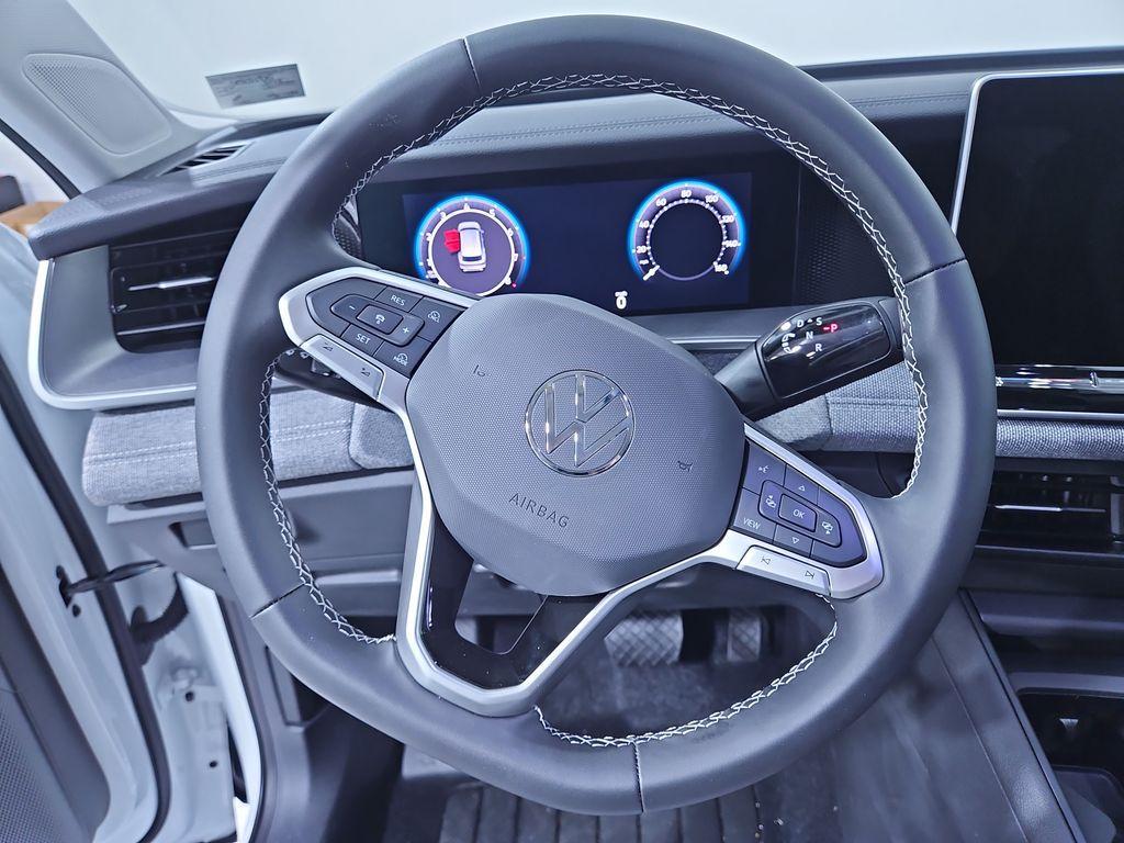 new 2025 Volkswagen Tiguan car, priced at $32,351