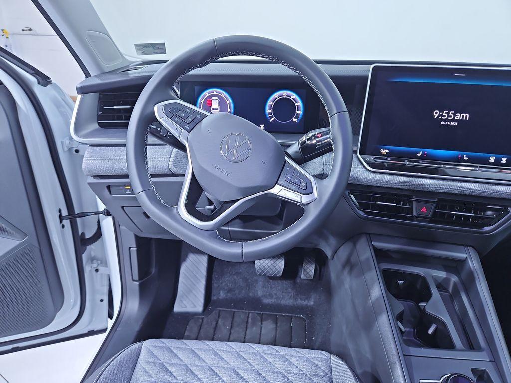 new 2025 Volkswagen Tiguan car, priced at $32,351