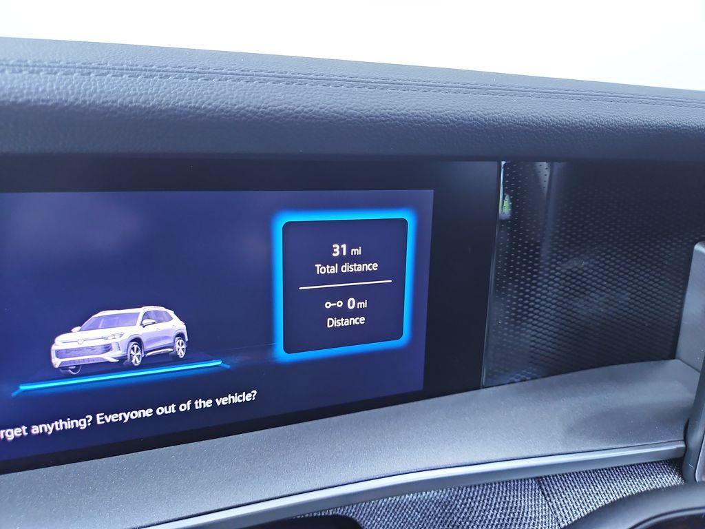 new 2025 Volkswagen Tiguan car, priced at $32,351