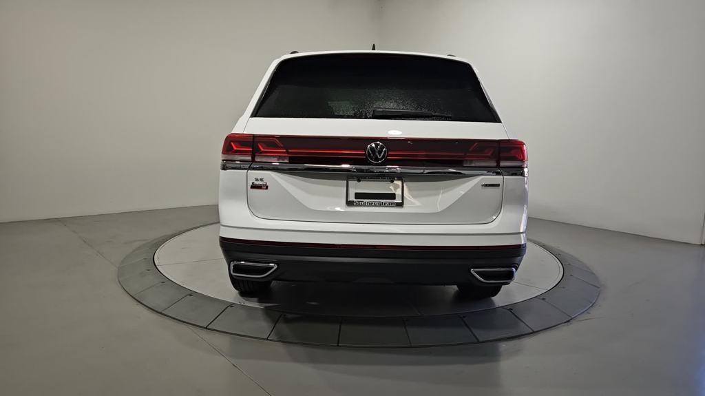 new 2024 Volkswagen Atlas car, priced at $37,652