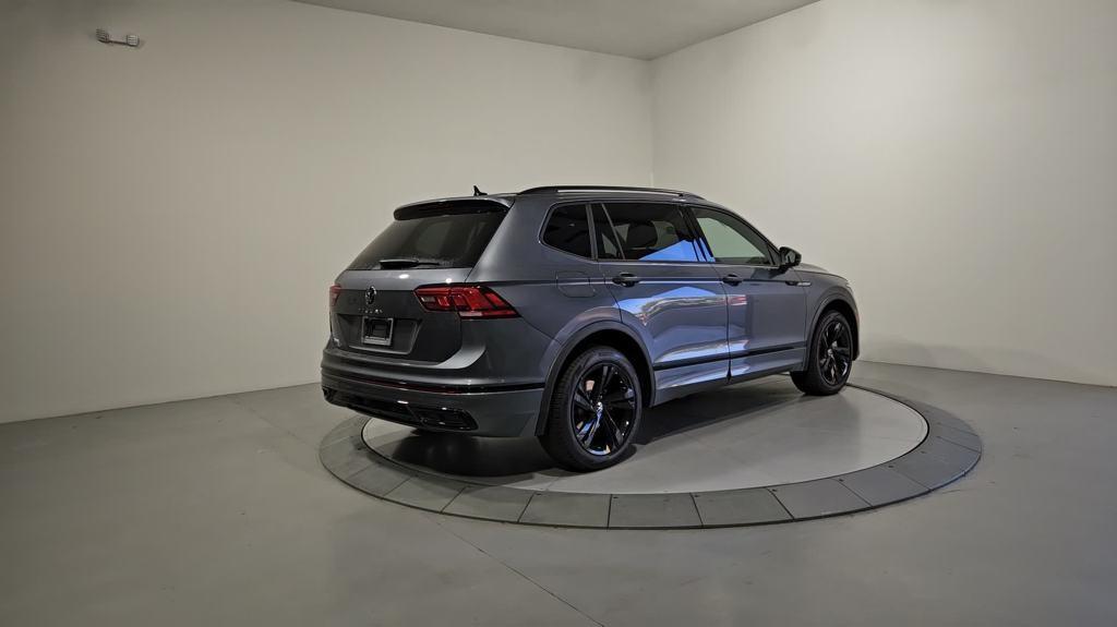 new 2024 Volkswagen Tiguan car, priced at $33,127