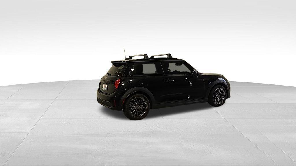 used 2025 MINI Hardtop car, priced at $34,117
