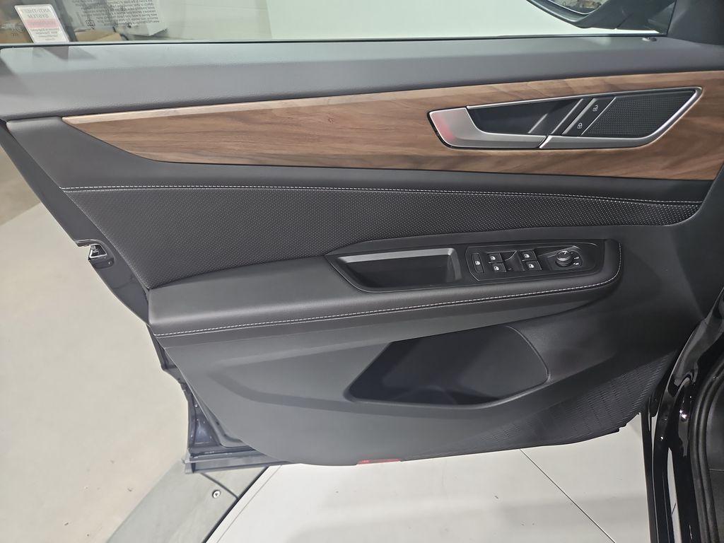 new 2026 Volkswagen Atlas car, priced at $41,233