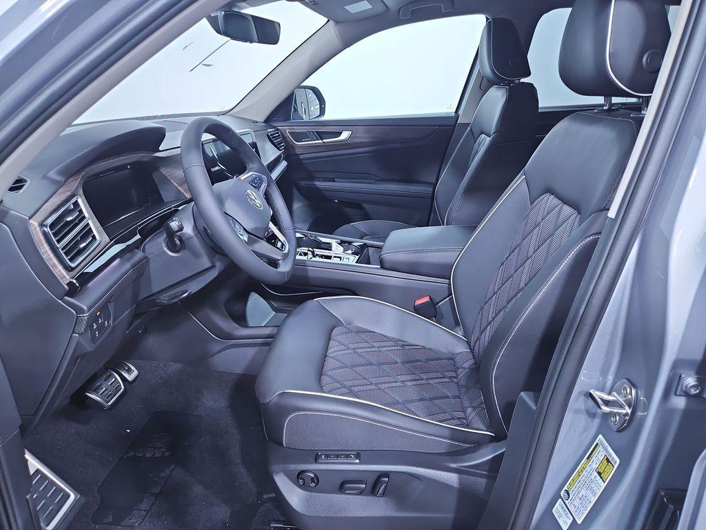 new 2026 Volkswagen Atlas car, priced at $54,301