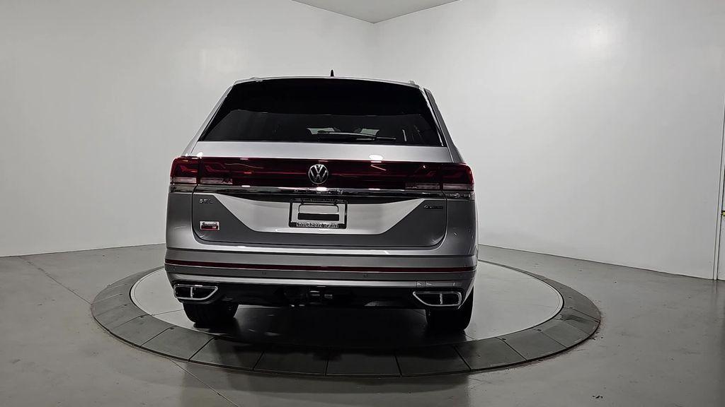 new 2026 Volkswagen Atlas car, priced at $54,301