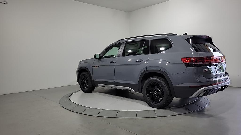 new 2024 Volkswagen Atlas car, priced at $48,980