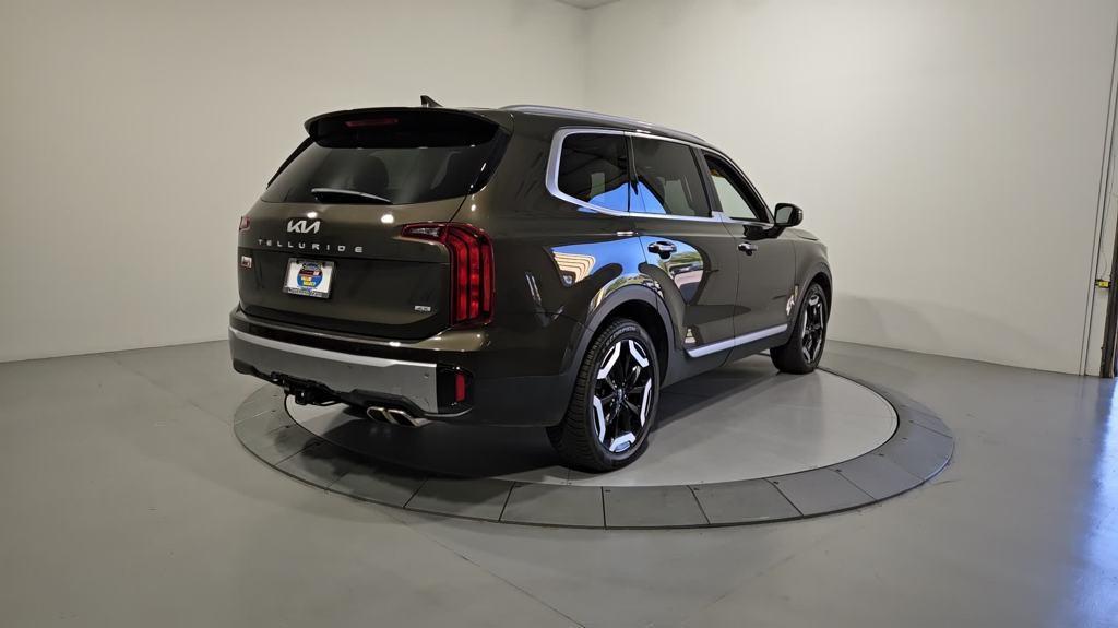 used 2023 Kia Telluride car, priced at $33,357