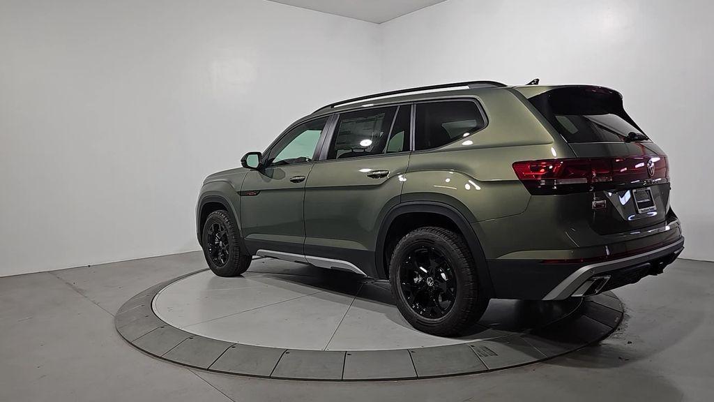 new 2026 Volkswagen Atlas car, priced at $48,045