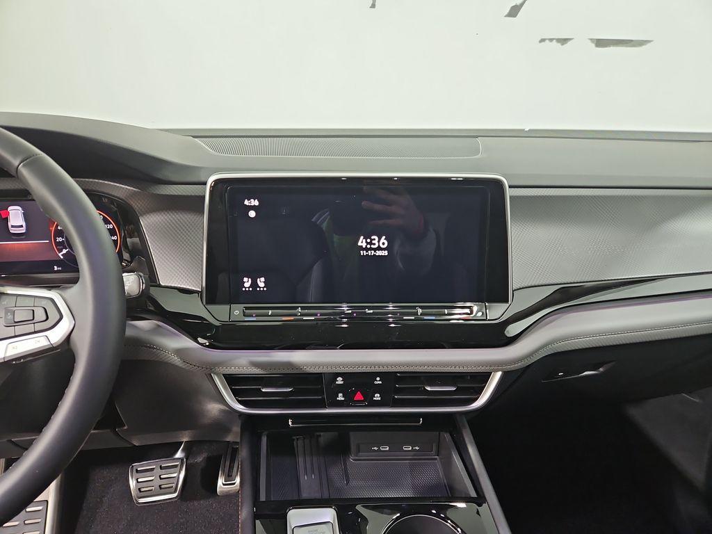 new 2026 Volkswagen Atlas car, priced at $48,045