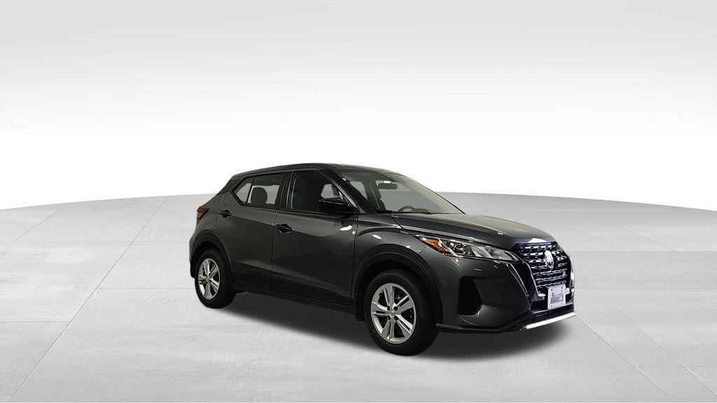 new 2025 Nissan Kicks Play car, priced at $22,042