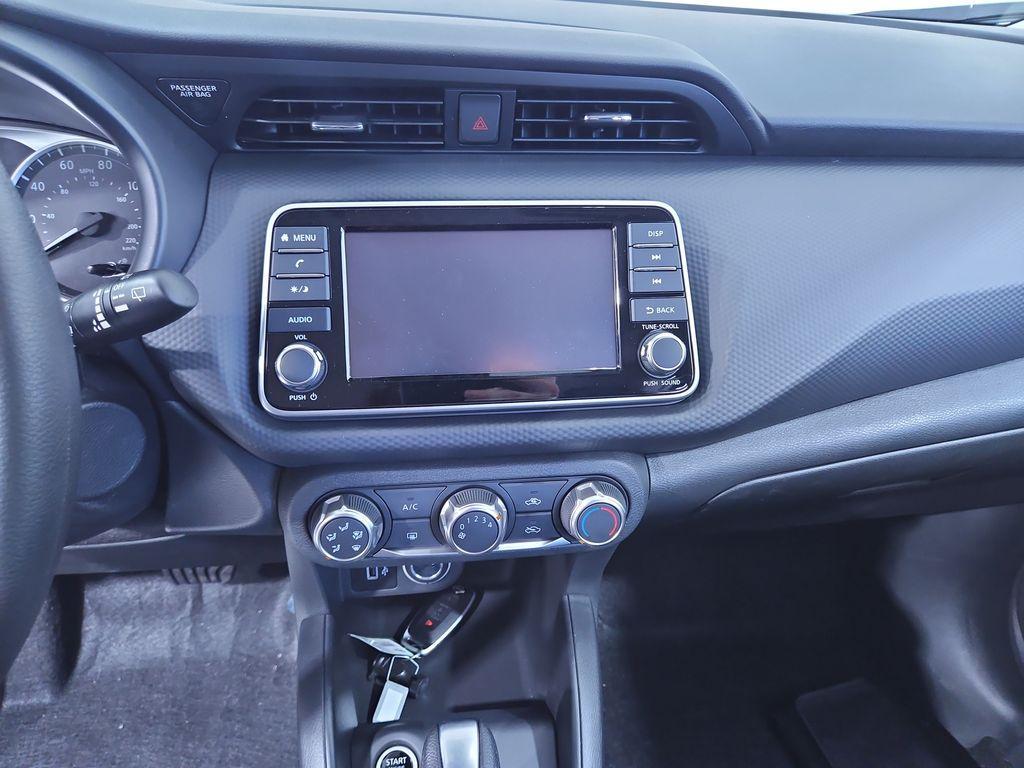 new 2025 Nissan Kicks Play car, priced at $22,042