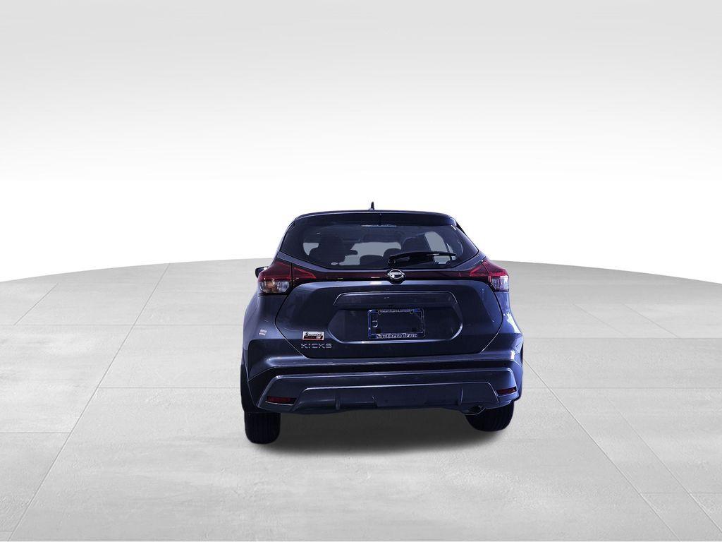 new 2025 Nissan Kicks Play car, priced at $22,042